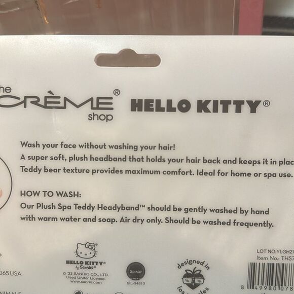 HELLO KITTY/CREME BEAUTY BUNDLE - Picture 7 of 10